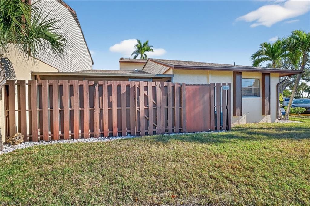 1209 SE 8th ST # 111, CAPE CORAL FL 33990-26