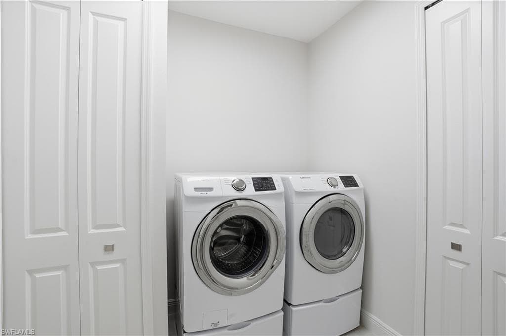 11655 Solano DR, FORT MYERS FL 33966-30