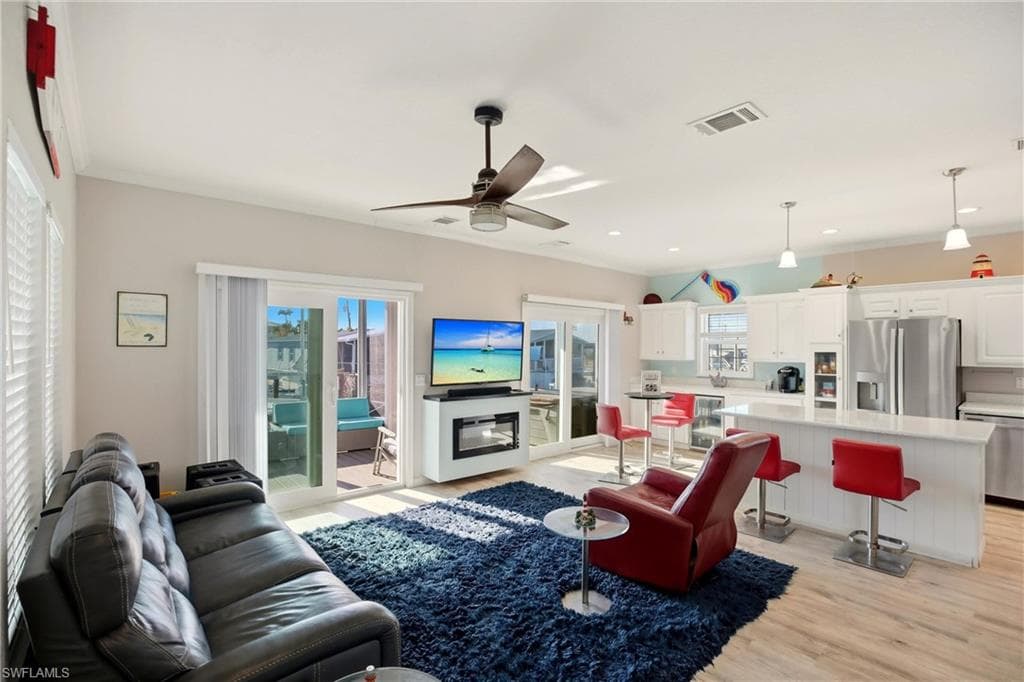 35 Emily LN, FORT MYERS BEACH FL 33931-6