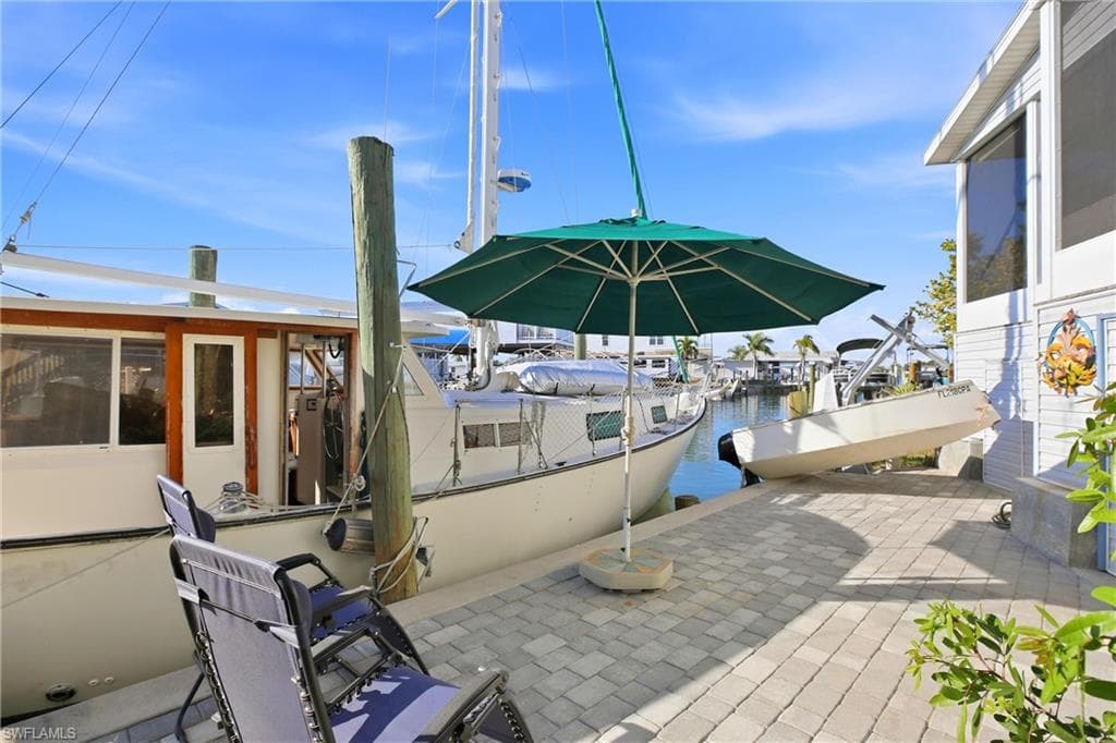 35 Emily LN, FORT MYERS BEACH FL 33931-19