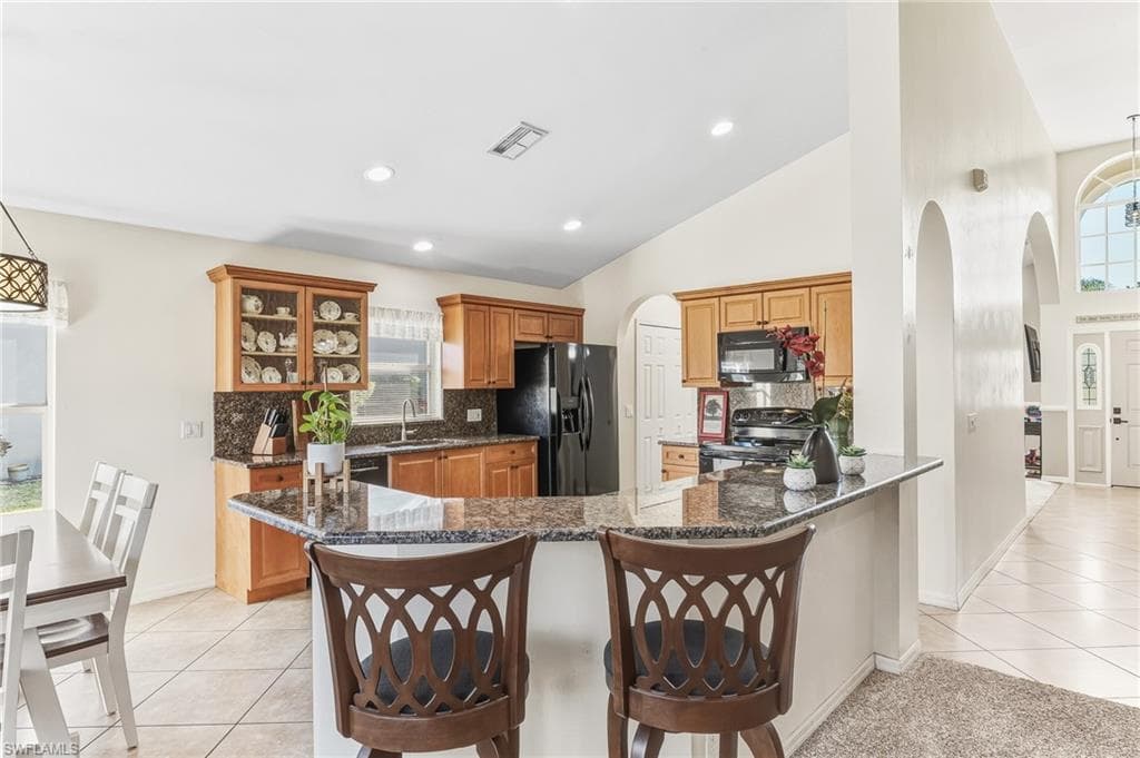 3670 Sunland LN, ESTERO FL 33928-6