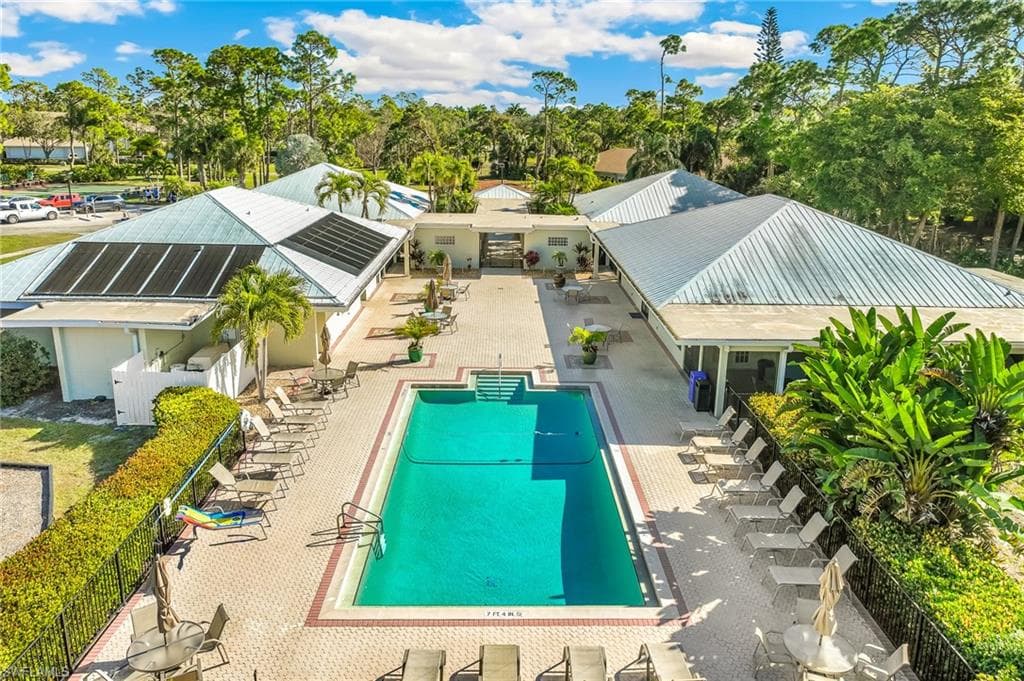 3670 Sunland LN, ESTERO FL 33928-28