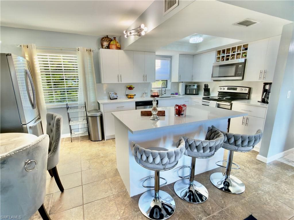 1104 SE 8th ST # 5, CAPE CORAL FL 33990-5