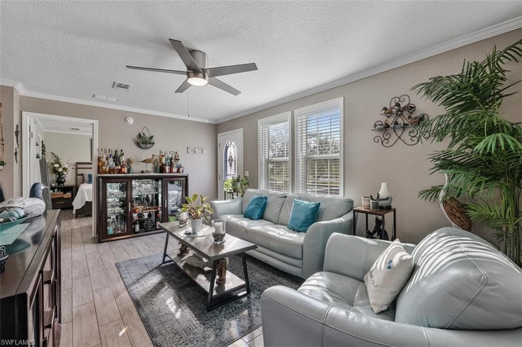 6885 Rich RD, NORTH FORT MYERS FL 33917-4