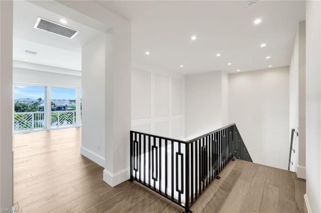 16716 Enclave CIR-23