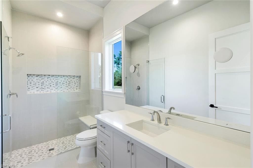16716 Enclave CIR-40