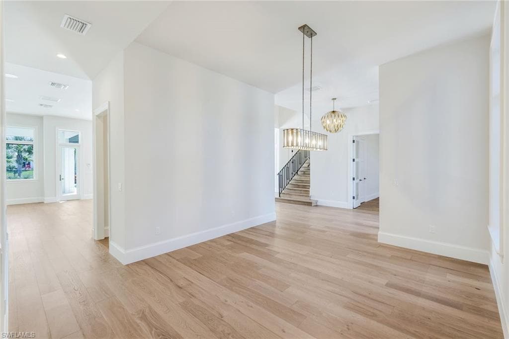 16716 Enclave CIR-18