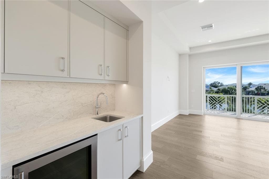 16716 Enclave CIR-24