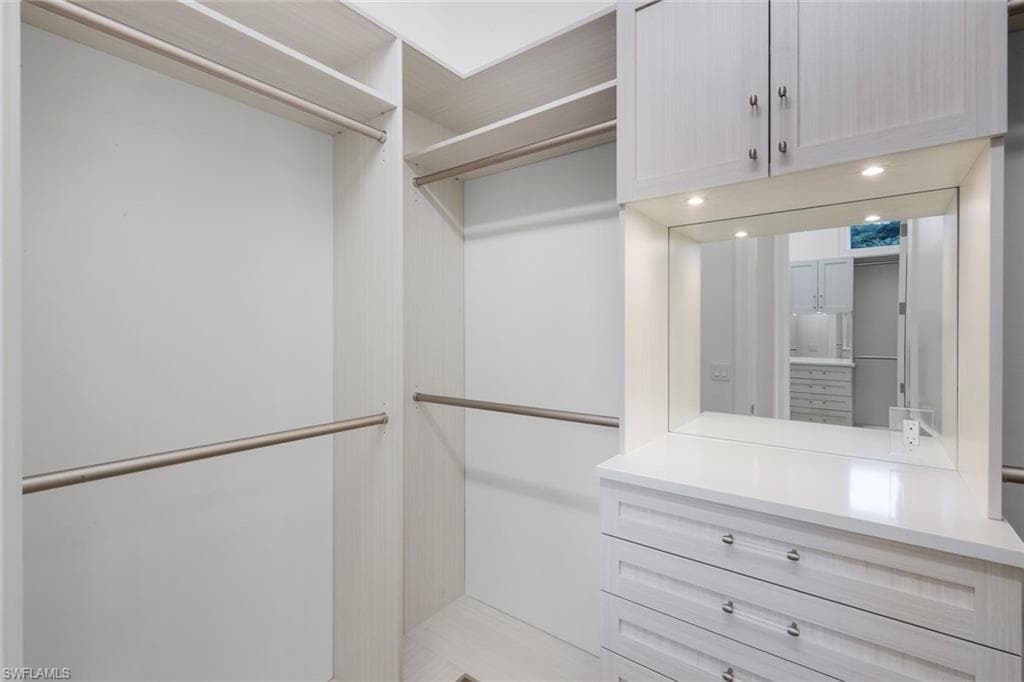 16728 Enclave CIR-20