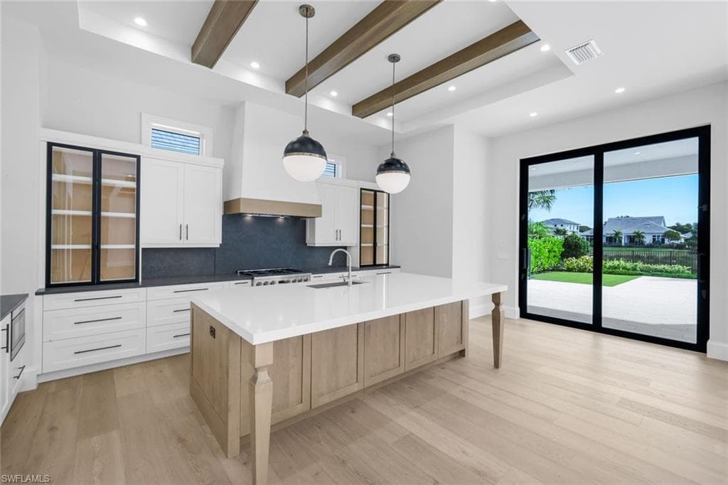 16728 Enclave CIR-12