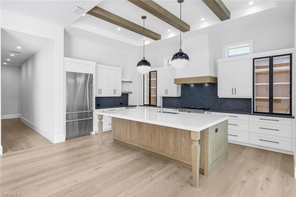 16728 Enclave CIR-16