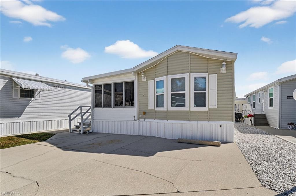 20169 Orange Tree LN, ESTERO FL 33928-4