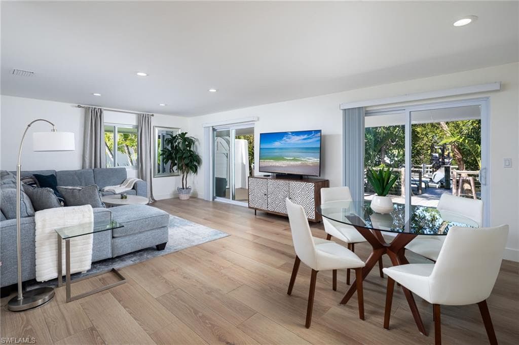 1595 Curlew AVE # 4, NAPLES FL 34102-1