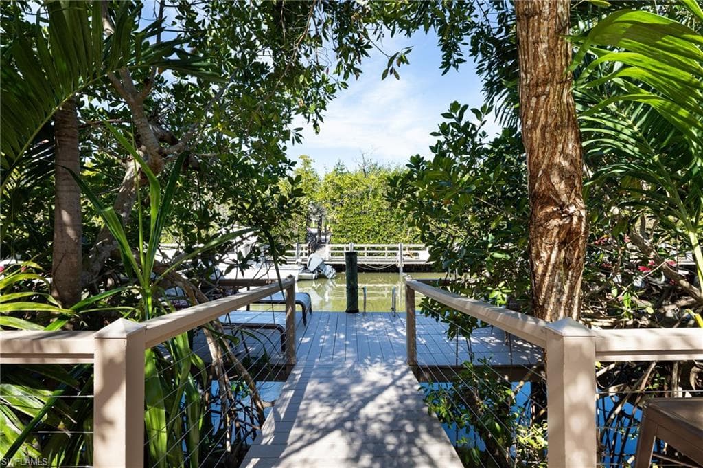 1595 Curlew AVE # 4, NAPLES FL 34102-13