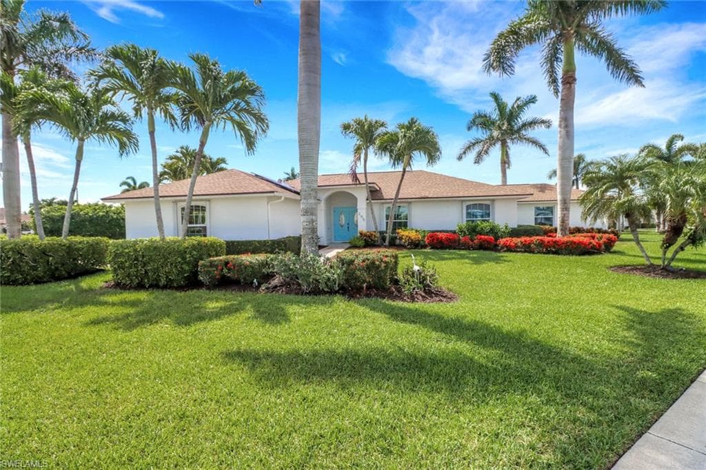 205 Sand Hill ST, MARCO ISLAND FL 34145-1