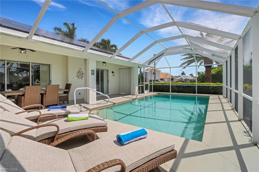 205 Sand Hill ST, MARCO ISLAND FL 34145-5