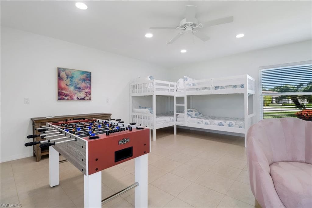 205 Sand Hill ST, MARCO ISLAND FL 34145-18