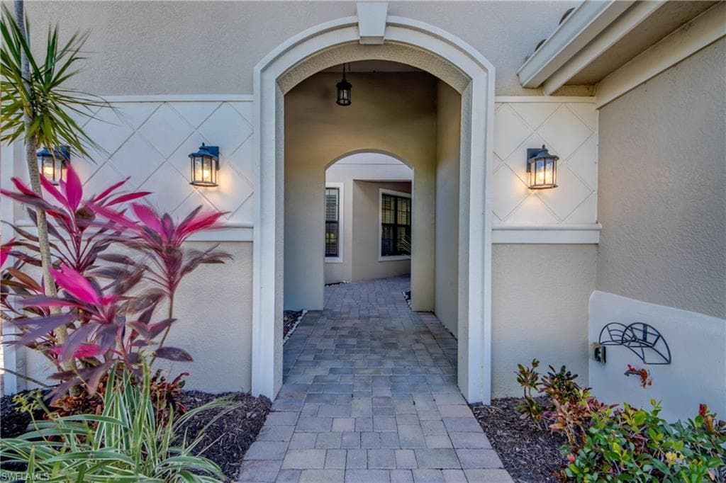 15111 Cortona WAY, FORT MYERS FL 33908-1
