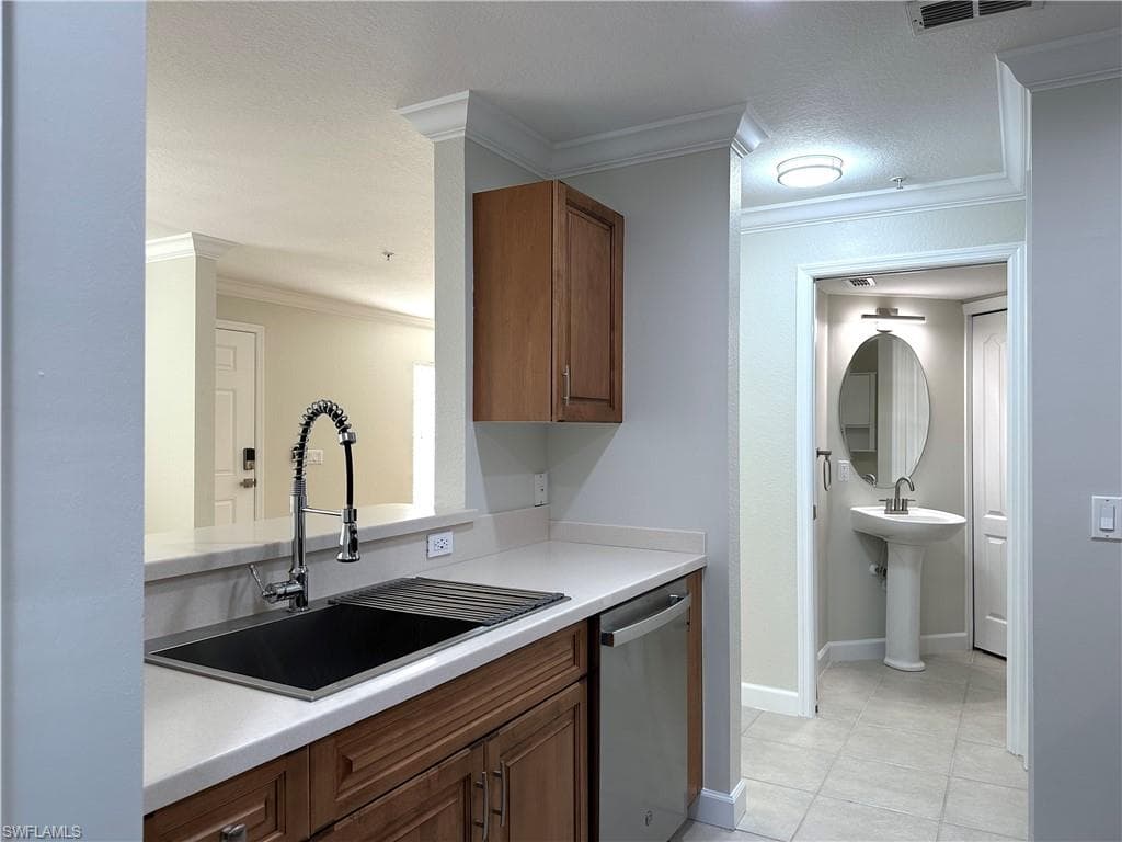 9465 Ivy Brook RUN # 910, FORT MYERS FL 33913-9