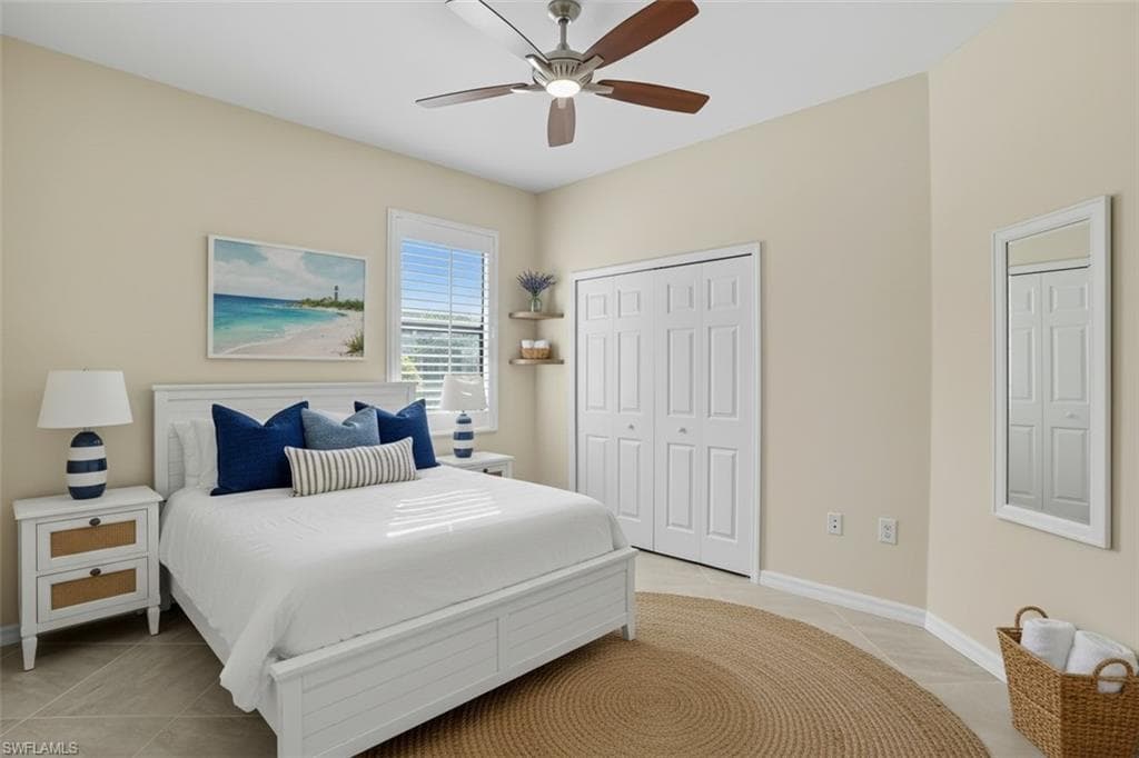 8290 Venetian Pointe DR, FORT MYERS FL 33908-14