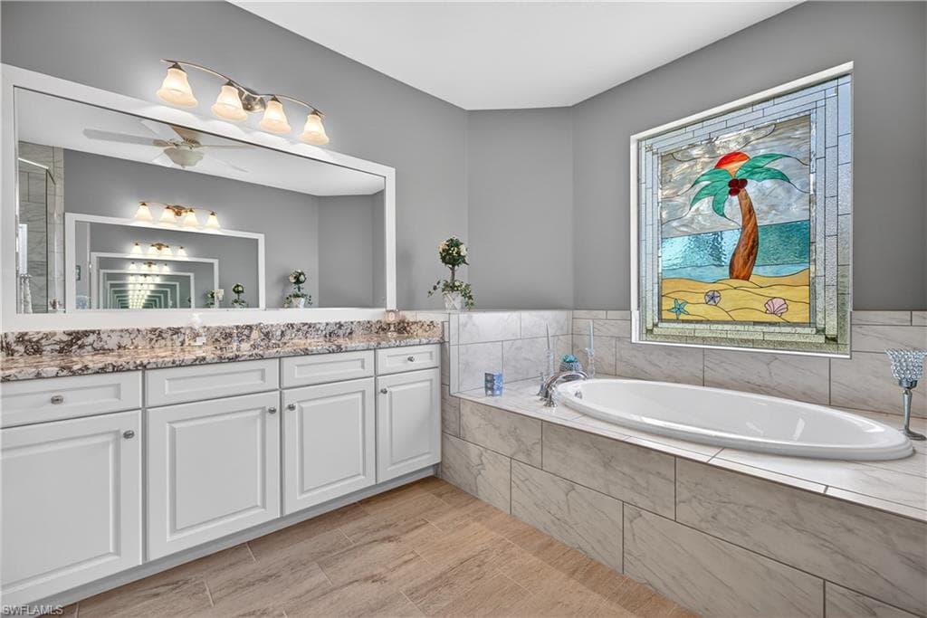 23268 Sanabria LOOP, BONITA SPRINGS FL 34135-22