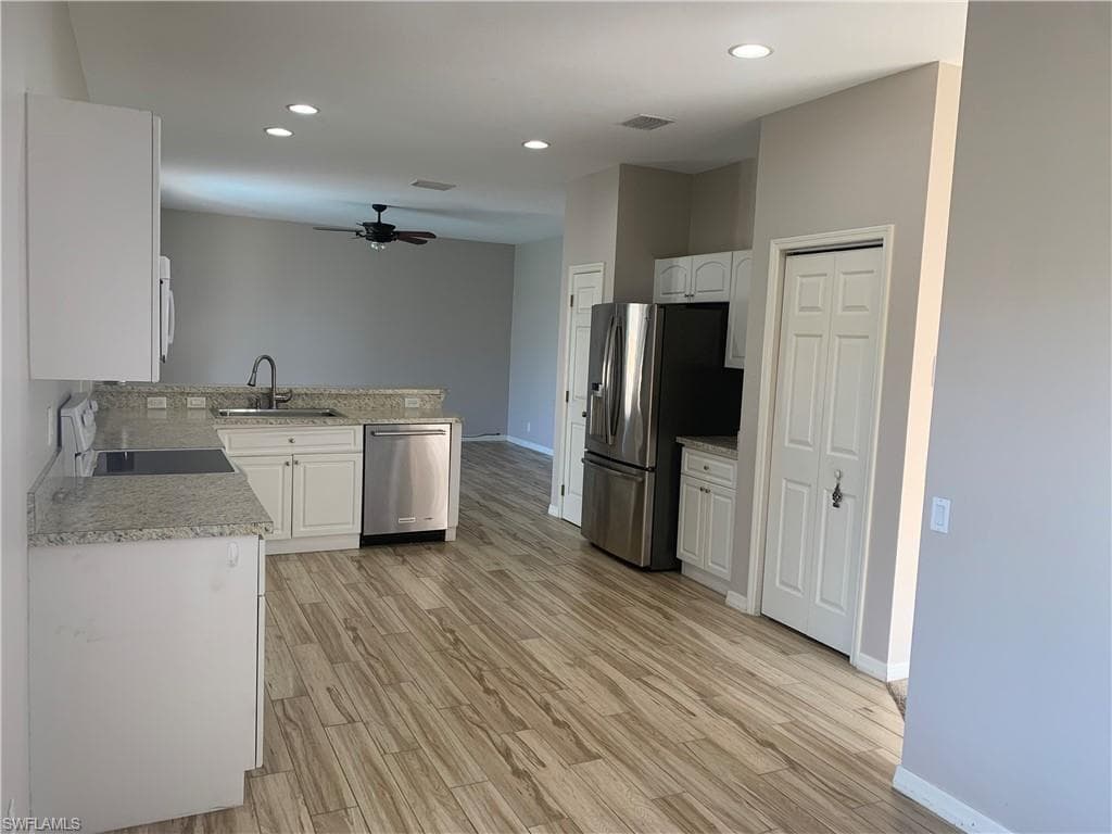 2149 Cape Heather CIR, CAPE CORAL FL 33991-10