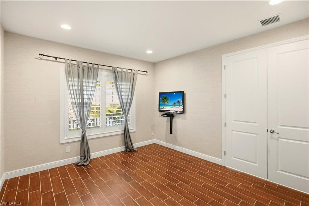 8554 Big Mangrove DR-26