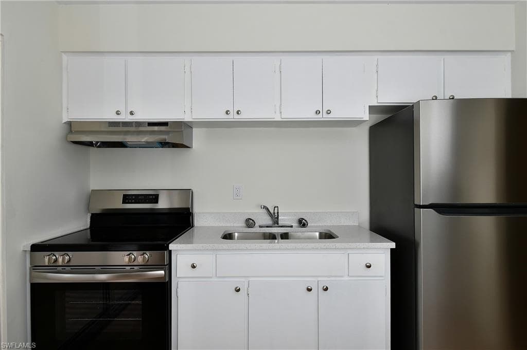 16 Tangerine CT, LEHIGH ACRES FL 33936-6