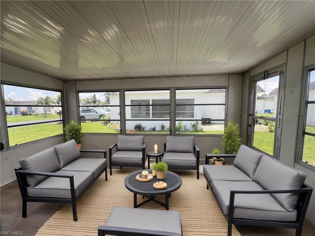 16 Tangerine CT, LEHIGH ACRES FL 33936-9