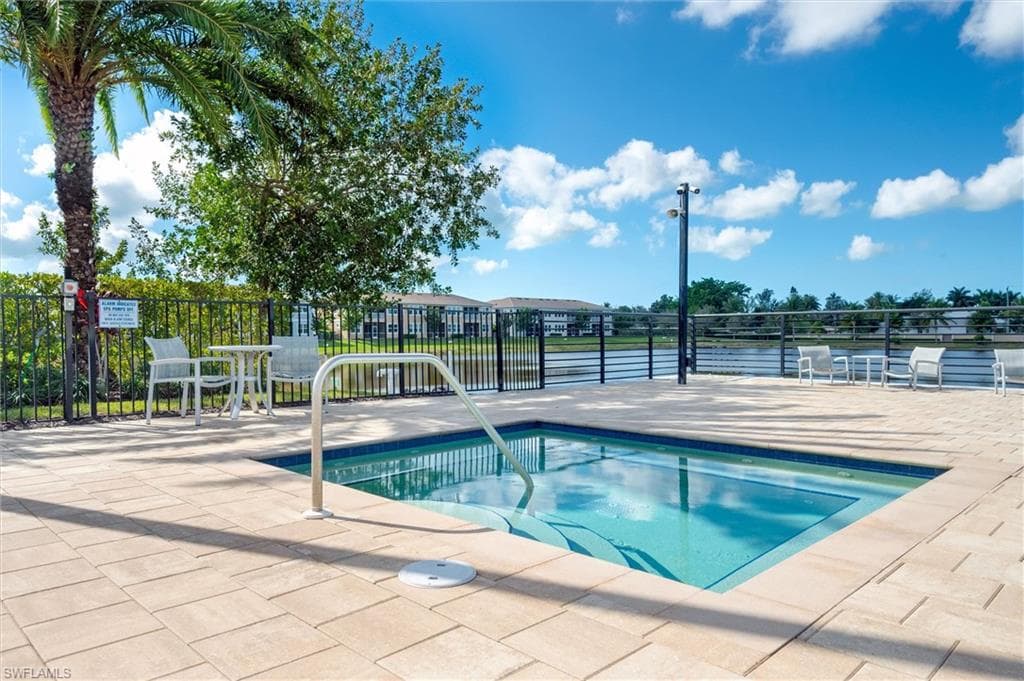 4607 Arboretum CIR # 103, NAPLES FL 34112-27