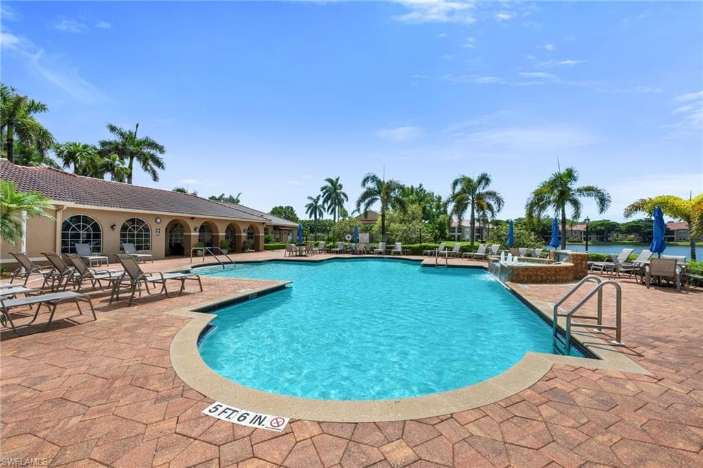 6645 Huntington Lakes CIR # 203, NAPLES FL 34119-13