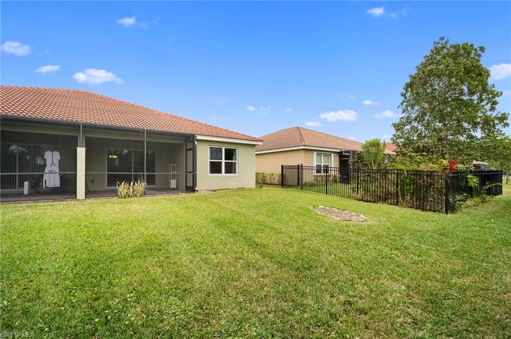 4290 dutchess park RD, FORT MYERS FL 33916-41