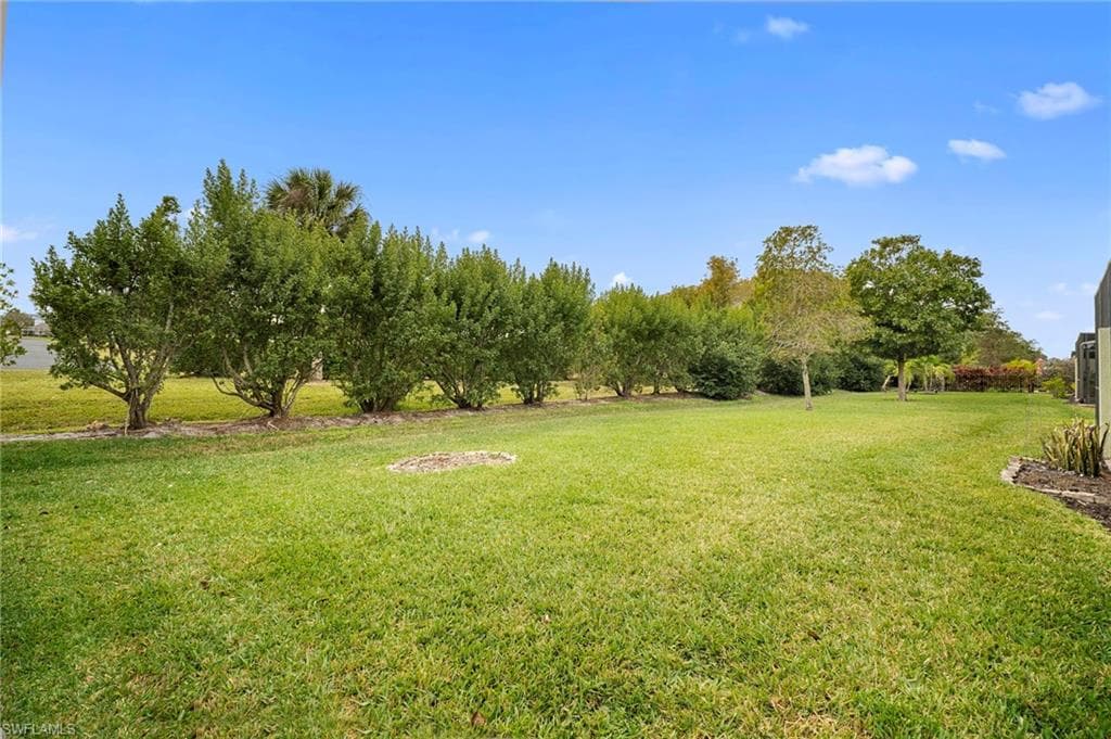 4290 dutchess park RD, FORT MYERS FL 33916-39