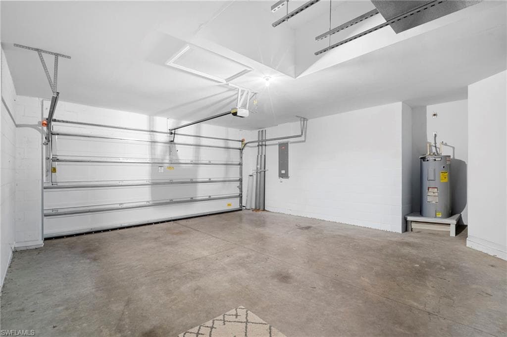 4290 dutchess park RD, FORT MYERS FL 33916-24