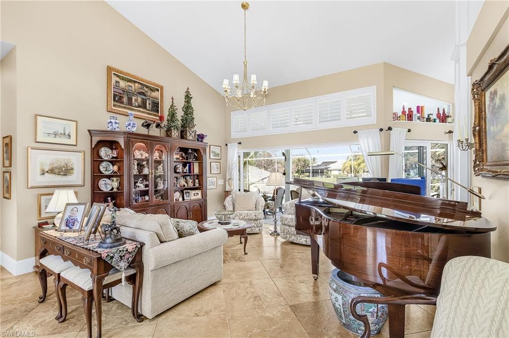 2025 Mission DR, NAPLES FL 34109-8