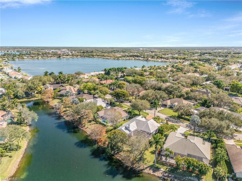 2025 Mission DR, NAPLES FL 34109-37