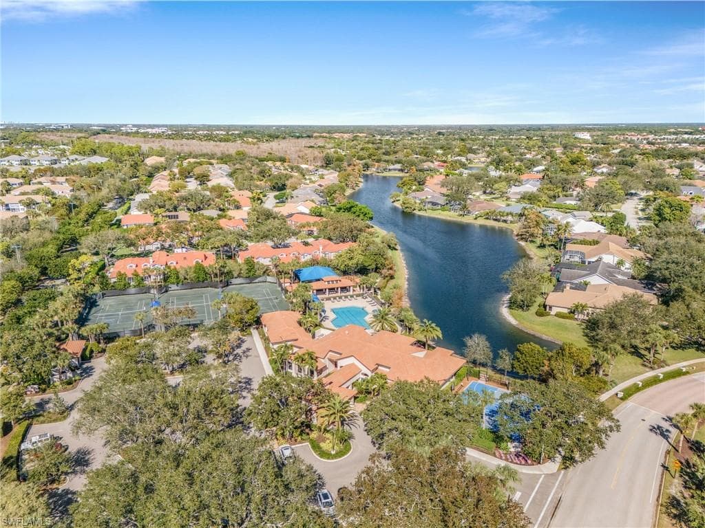 2025 Mission DR, NAPLES FL 34109-48