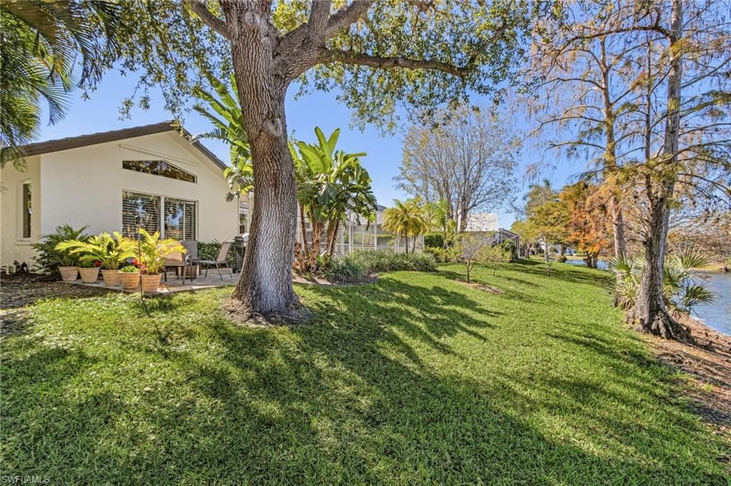 2025 Mission DR, NAPLES FL 34109-30