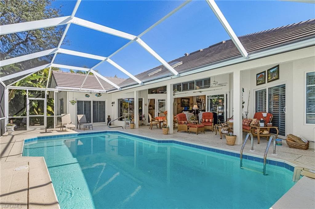 2025 Mission DR, NAPLES FL 34109-28