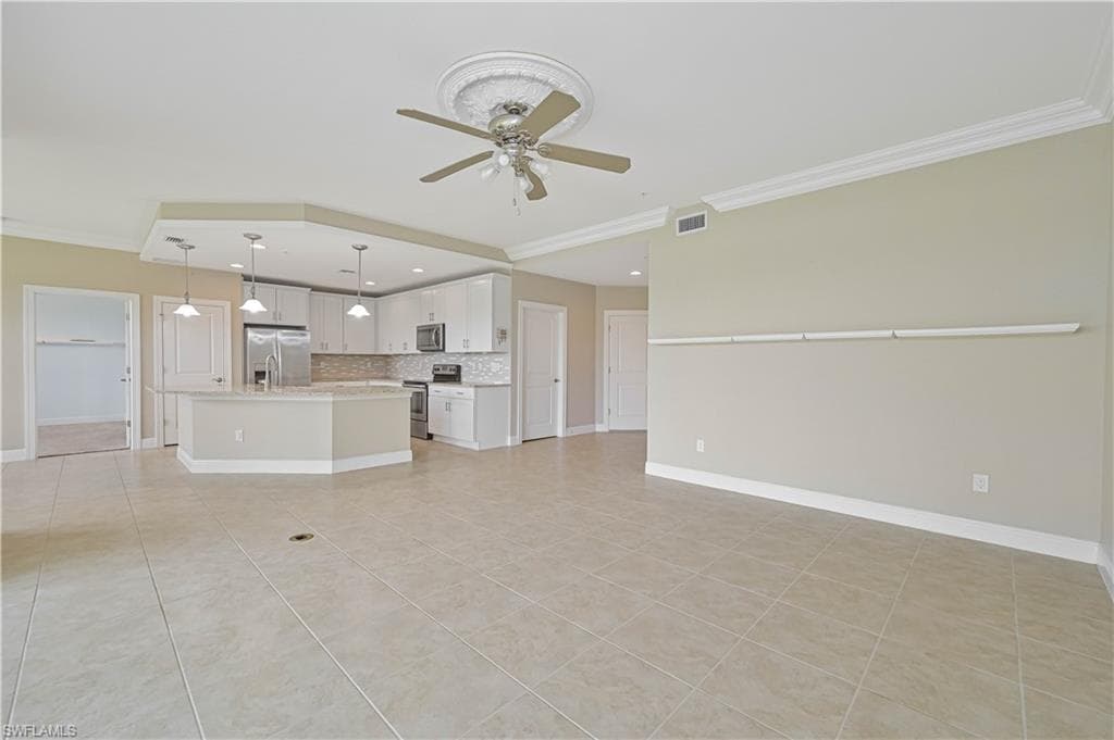 11765 Grand Belvedere WAY 102-8