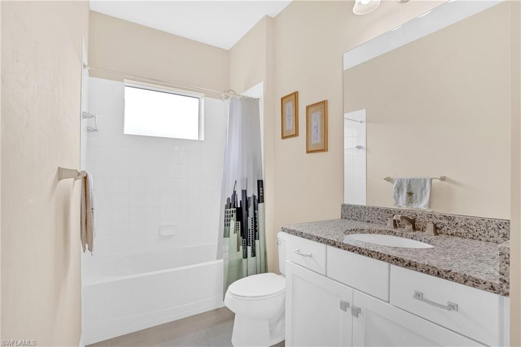 7530 Cypress Walk DR, FORT MYERS FL 33966-25