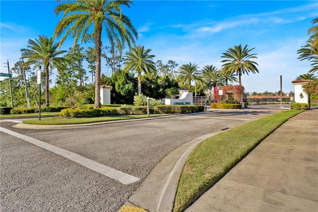 7530 Cypress Walk DR, FORT MYERS FL 33966-33