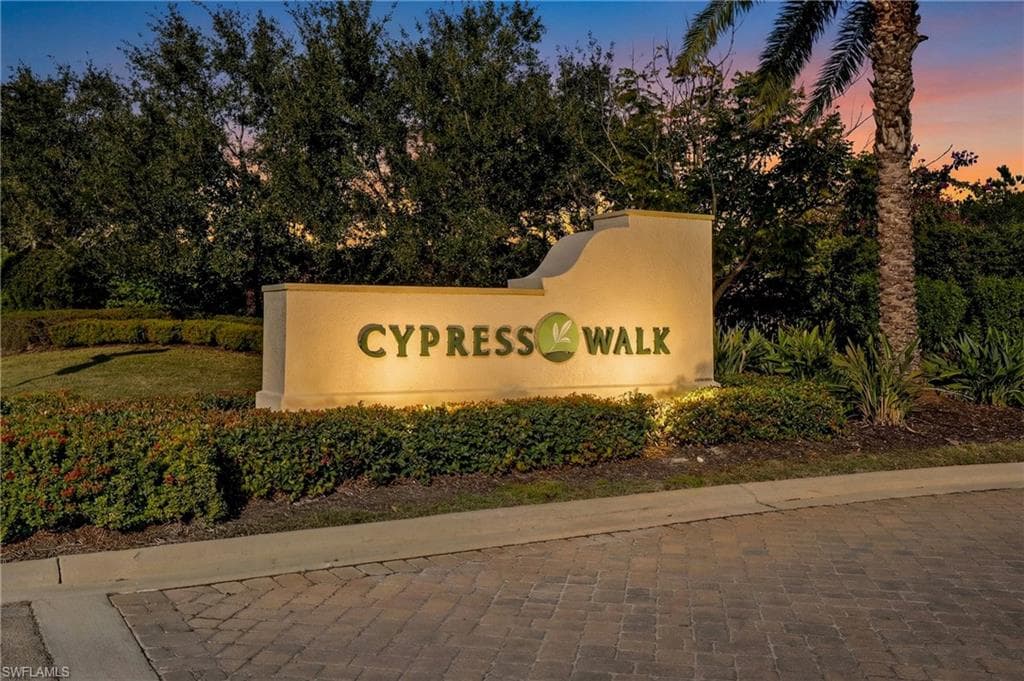 7530 Cypress Walk DR, FORT MYERS FL 33966-32