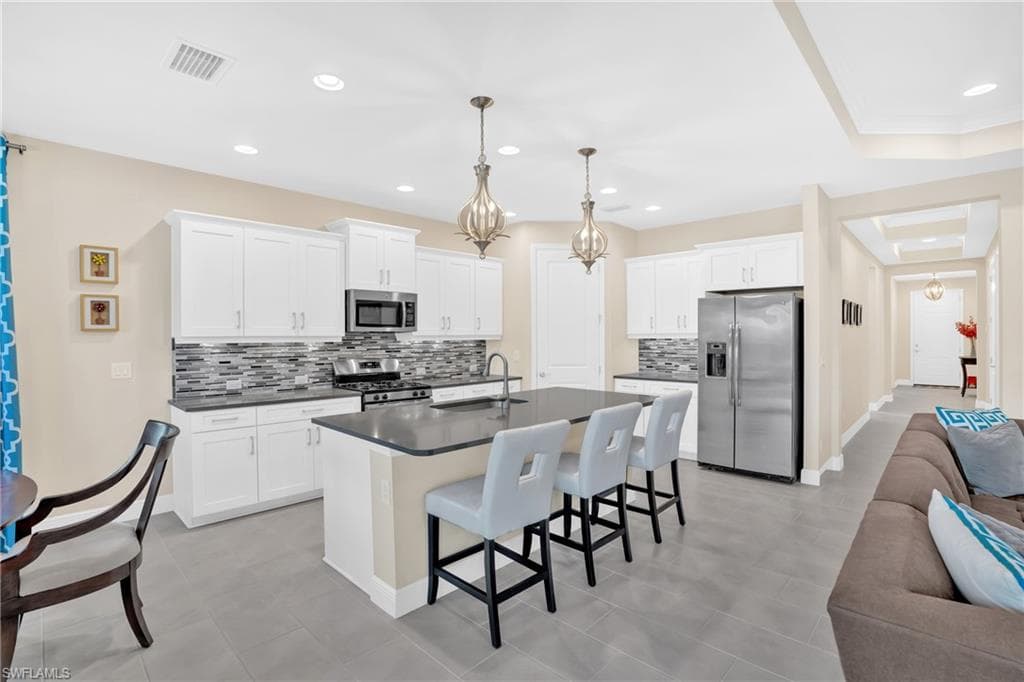 7530 Cypress Walk DR, FORT MYERS FL 33966-13