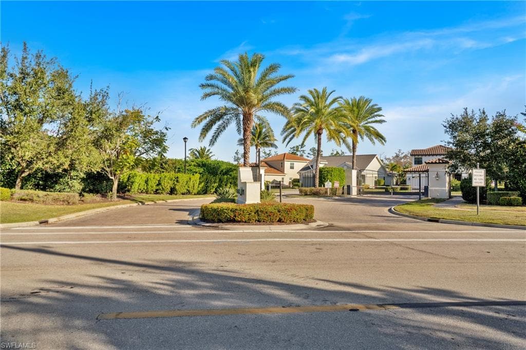 7530 Cypress Walk DR, FORT MYERS FL 33966-34