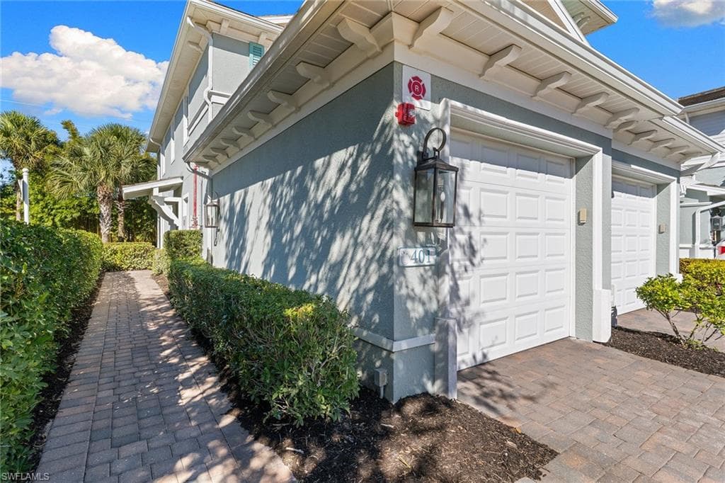 2343 Sheen LN # 401, NAPLES FL 34120-2