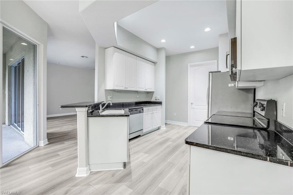 6031 Jonathans Bay CIR # 302, FORT MYERS FL 33908-7