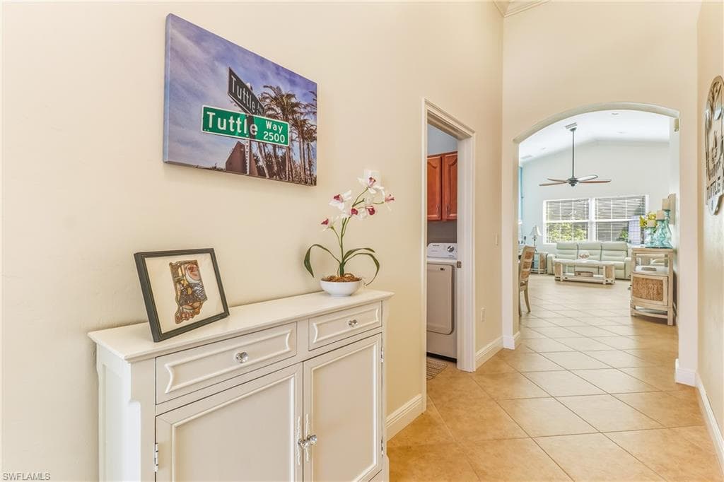 8622 Sumner AVE, FORT MYERS FL 33908-4