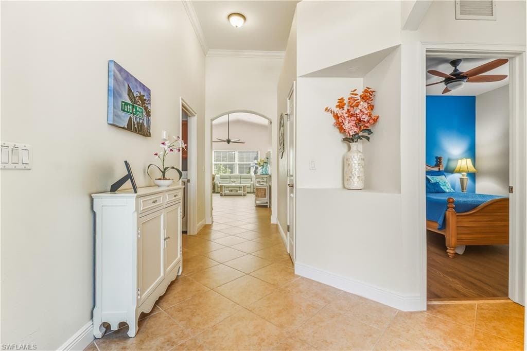 8622 Sumner AVE, FORT MYERS FL 33908-3