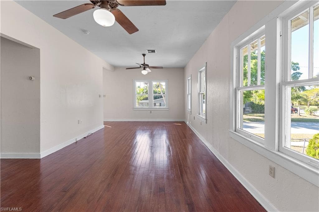 1615 Cranford AVE, FORT MYERS FL 33916-2